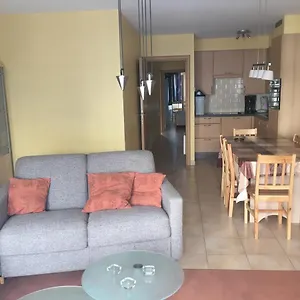Appartement Gelegen App Met Lateraal Zeezicht, Ostende