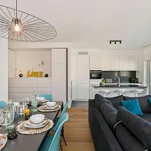 Huswell - New Near The With Stunning Seaview Appartement