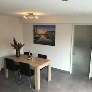 Appartement Ellens' Charming Place Center, Ostende