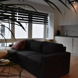 Vernieuwd Op 200m De Zee Appartement